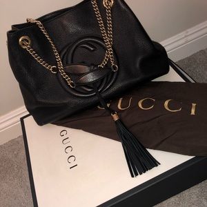 Medium Soho Chain Shoulder Bag